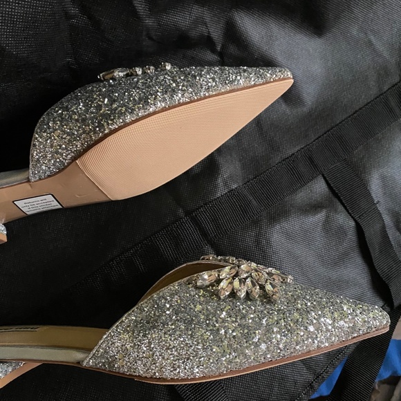 Dazzling Cinderella slippers. Miu Miu is the brand than never disappoints - Picture 7 of 10